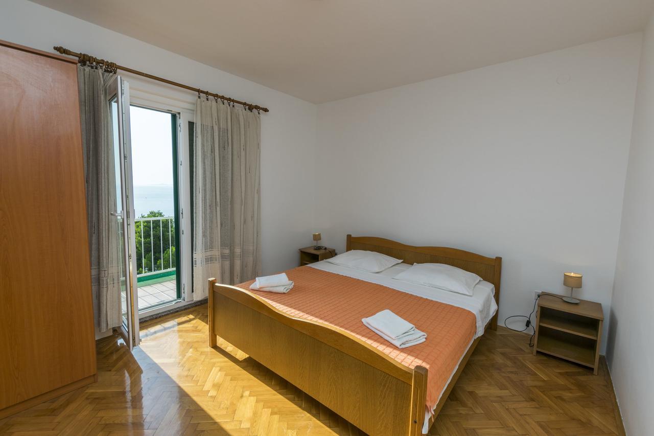 Apartments Jere Stipe Примоштен Экстерьер фото