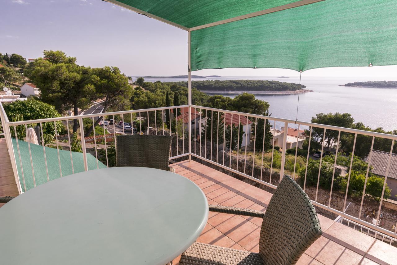 Apartments Jere Stipe Примоштен Экстерьер фото